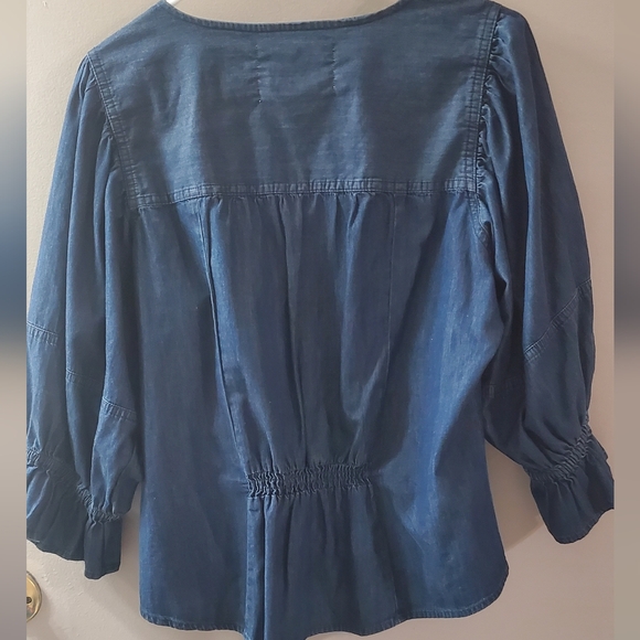 Cupio Deep Blue Denim Cotton V-Neck Button Up Puff Sleeve Blouse. - Picture 3 of 8